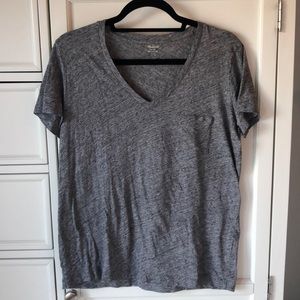 NWOT! Madewell Whisper Cotton V-Neck Pocket Tee